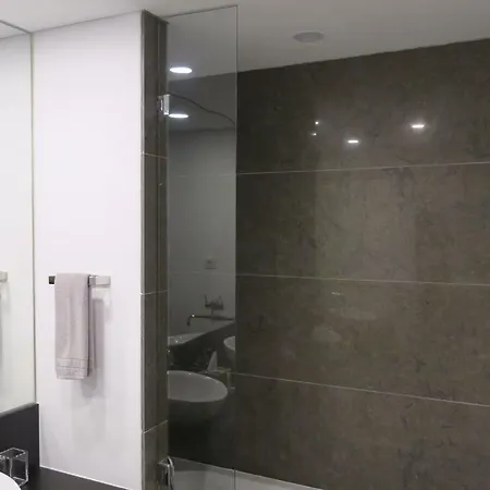 Duplex With Elevator And Roof Top, City Center * Lizbona
