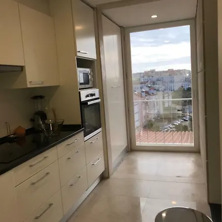 Duplex With Elevator And Roof Top, City Center リスボン